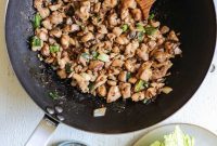 Crunchy Cabbage Wraps with Chopped Chicken