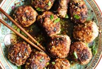 Sichuan Wonton Meatballs in Chili Oil Recipe