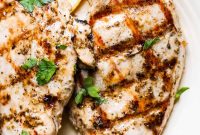 Greek Style Marinated Chicken with Lemon and Oregano