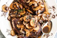 Pan-Seared Filet Mignon with Creamy Mushroom Sauce