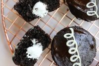 Grain-Free Hostess-Style Chocolate Cupcakes