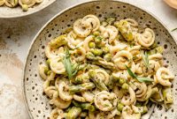 Creamy Goat Cheese Pasta with Asparagus and Peas Recipe