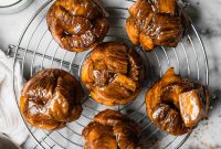 Cinnamon Pull-Apart Monkey Bread Muffins