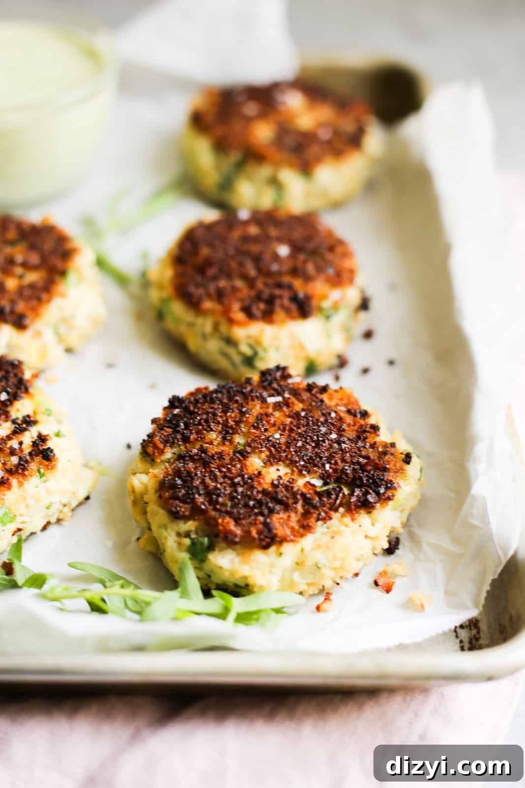 herbed crab cakes with tarragon green goddess