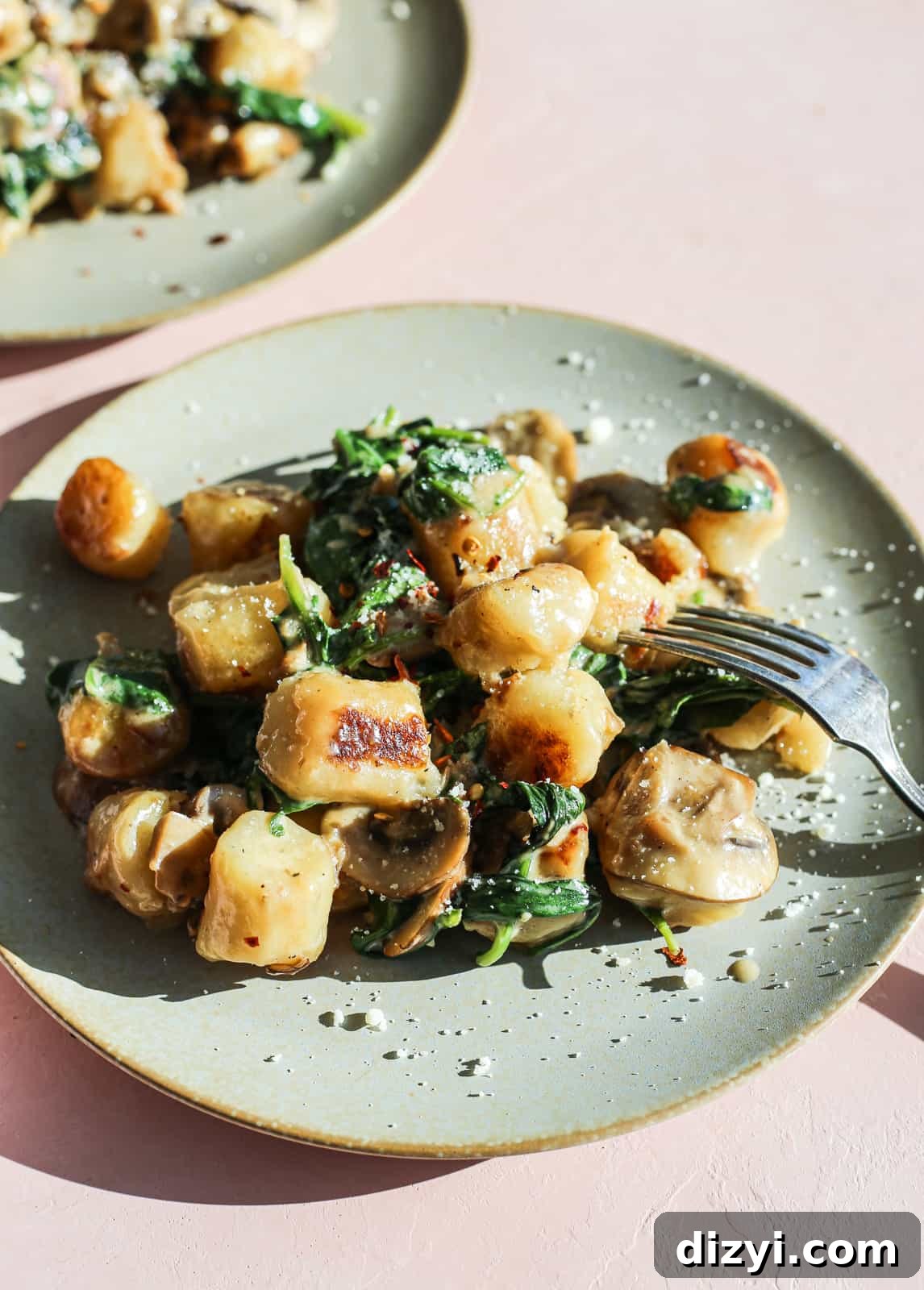 creamy mushroom cauliflower gnocchi