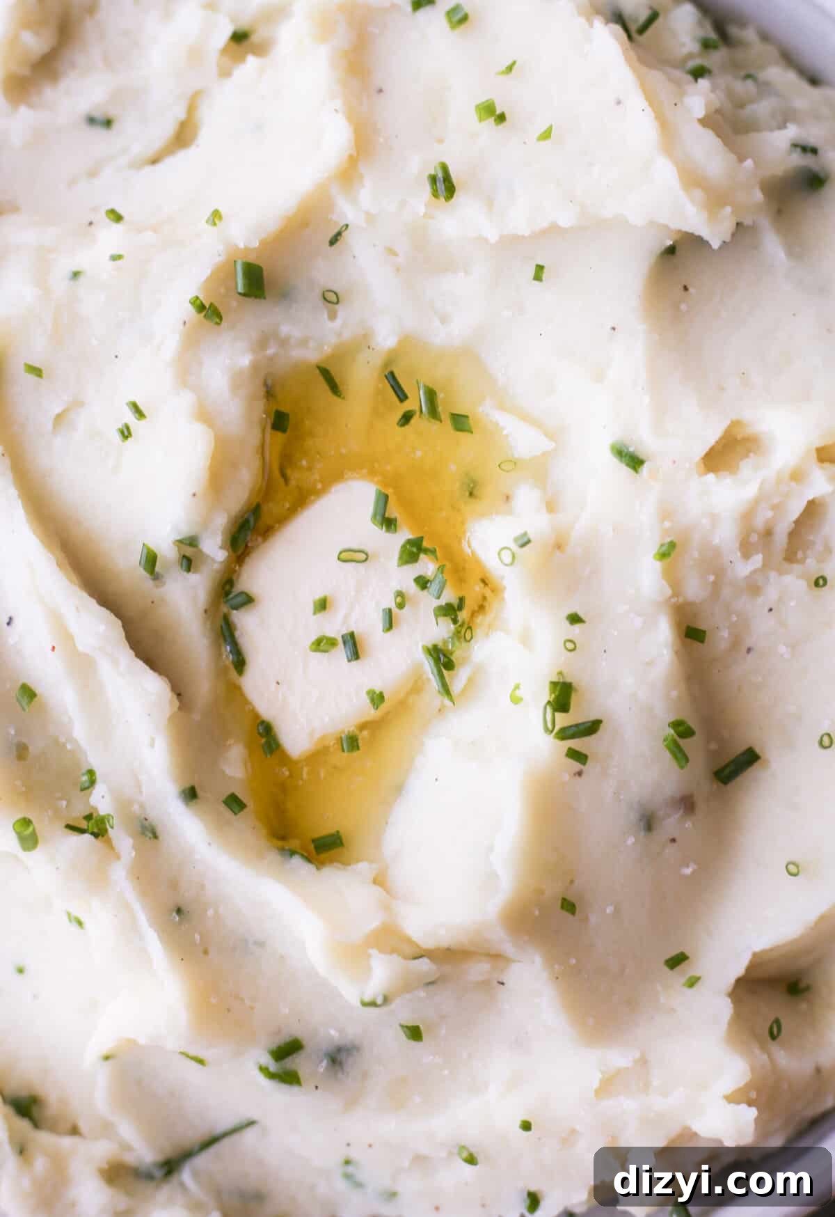 Roasted Garlic Whipped Potatoes