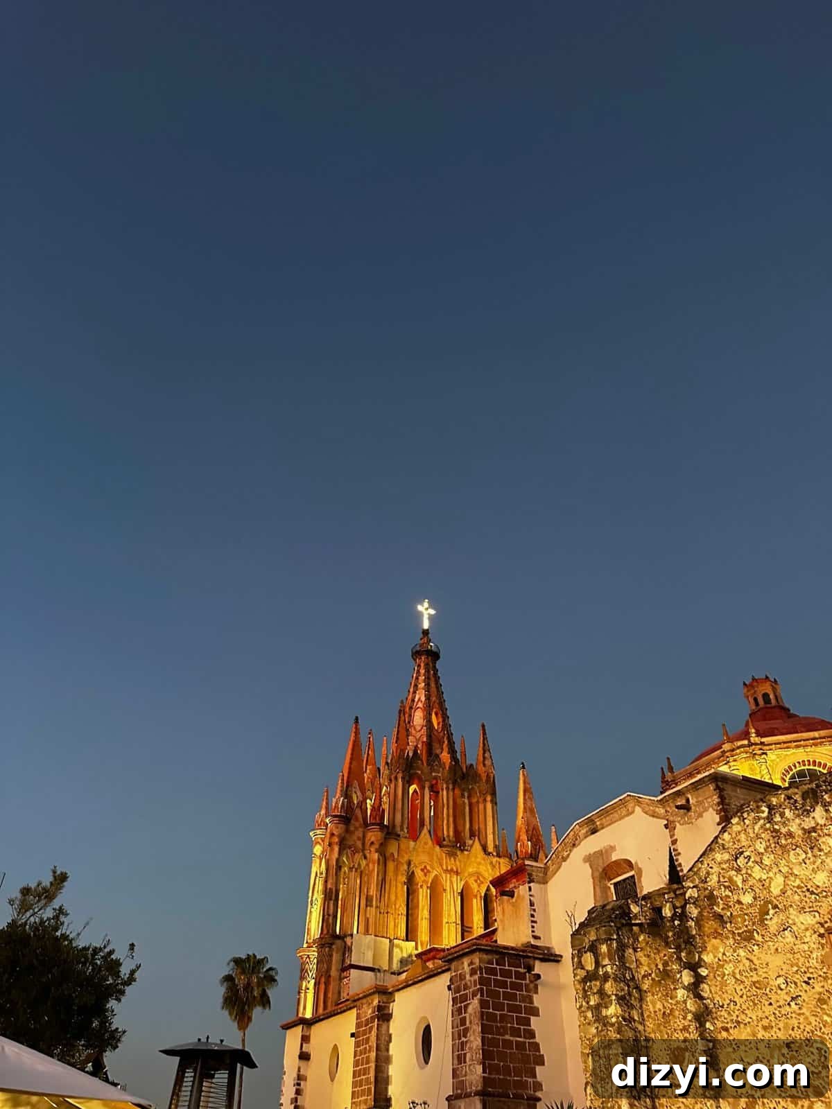 San Miguel de Allende Travel Guide