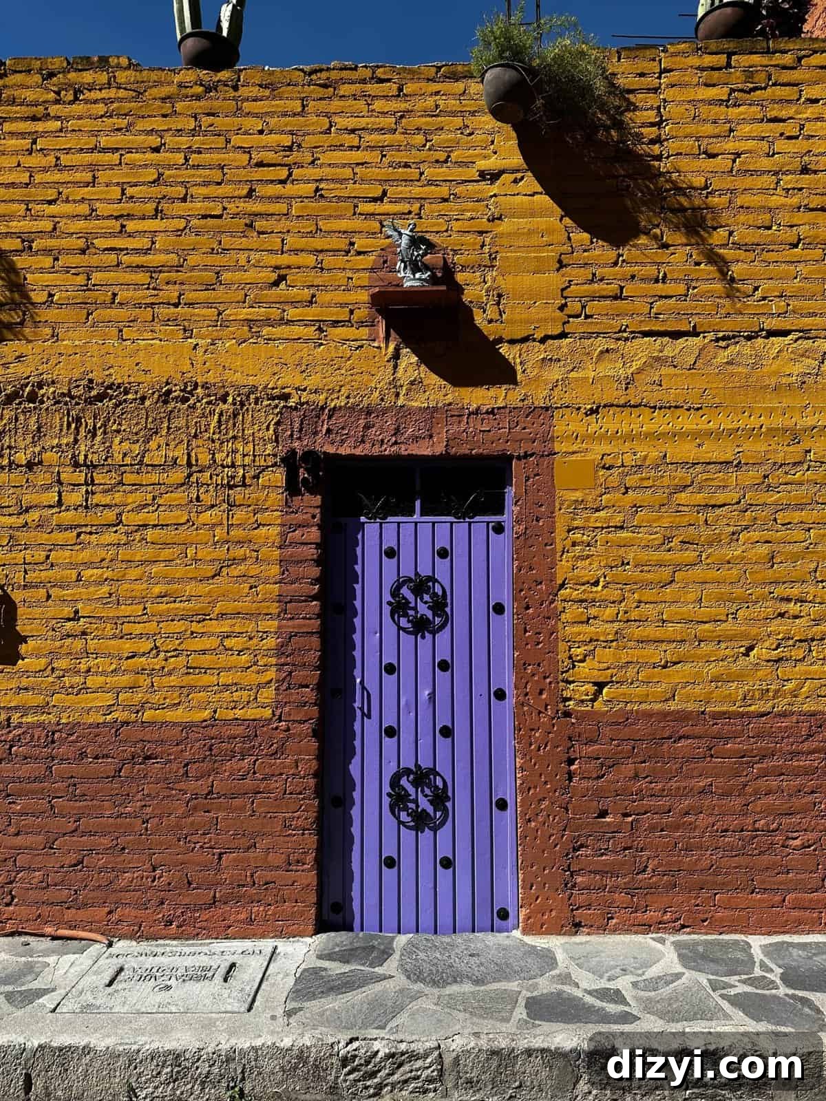San Miguel de Allende Travel Guide