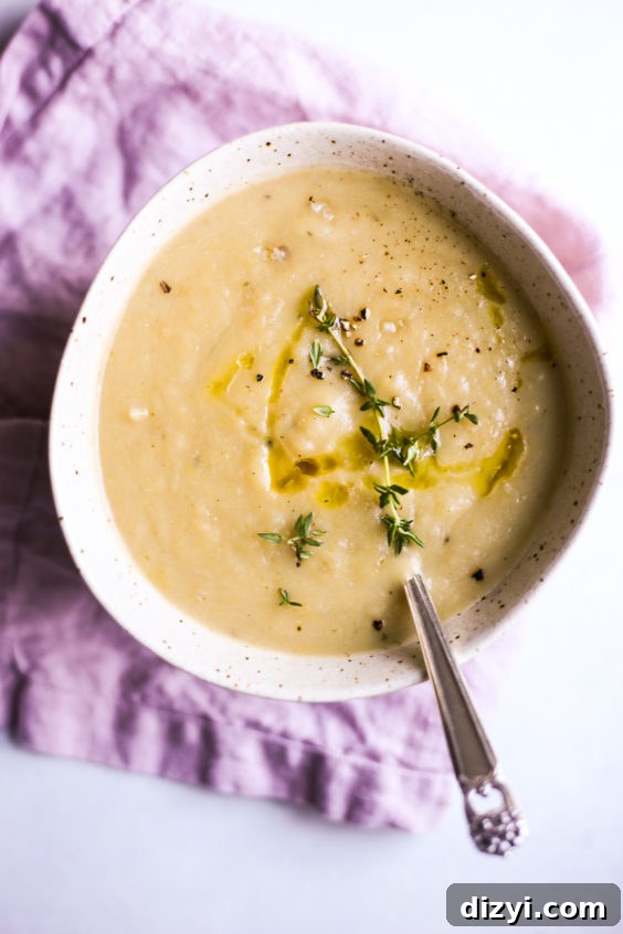 Whole30 Potato Leek Soup