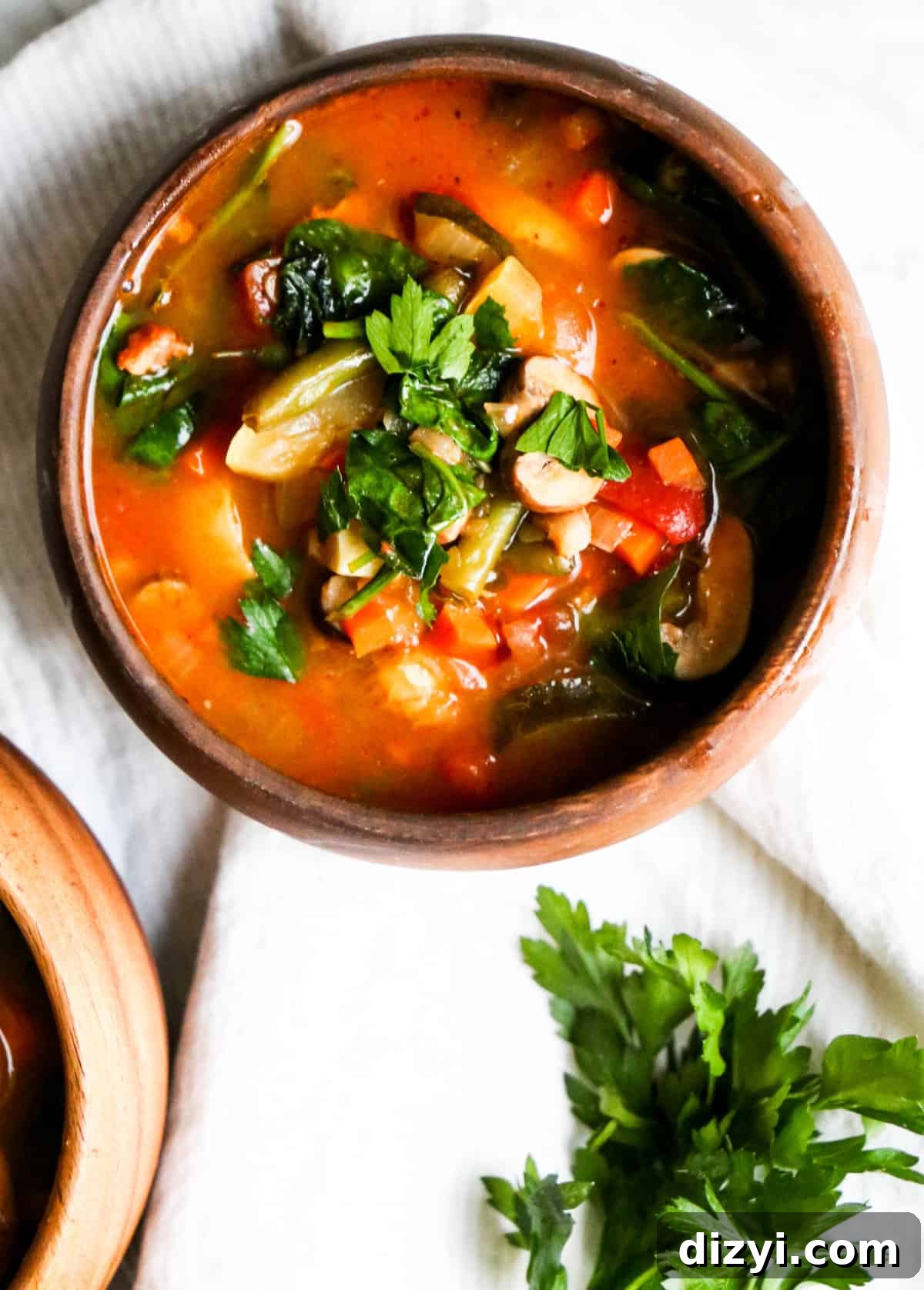 Whole30 Minestrone Soup